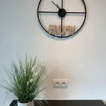 Luxury 2-bedroom With Spacious Sun Terrace T131 Апартаменты