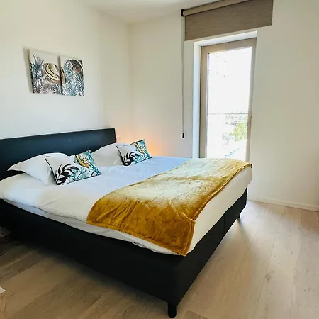 Apartmán Luxury 2-bedroom With Spacious Sun Terrace T131