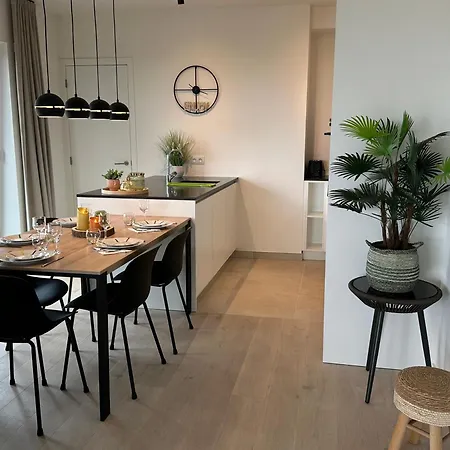 Luxury 2-bedroom With Spacious Sun Terrace T131 Appartamento *